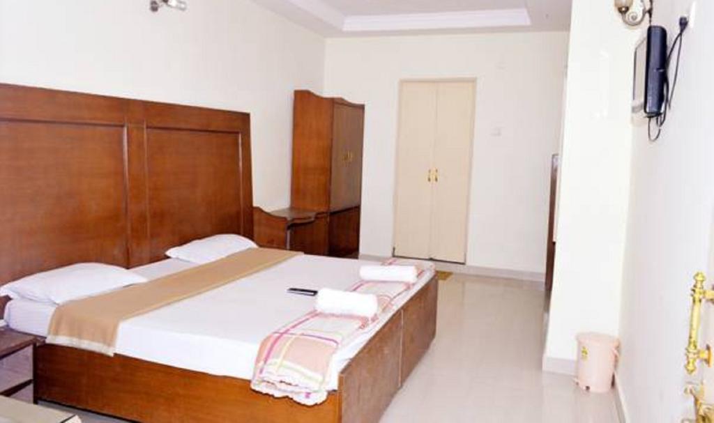 Hotel Bhajgovindam Haridwār Room photo